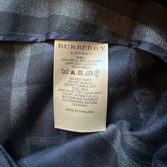 VINTAGE BURBERRY plaid skirt - Picture 8 of 10